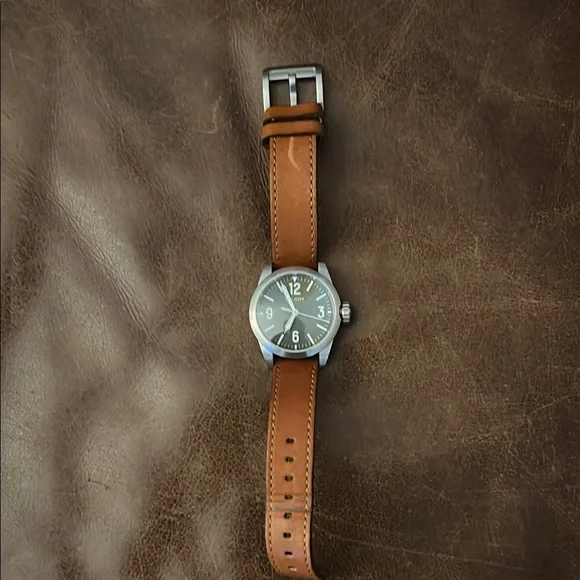 Brown Leather Men's filson Watch